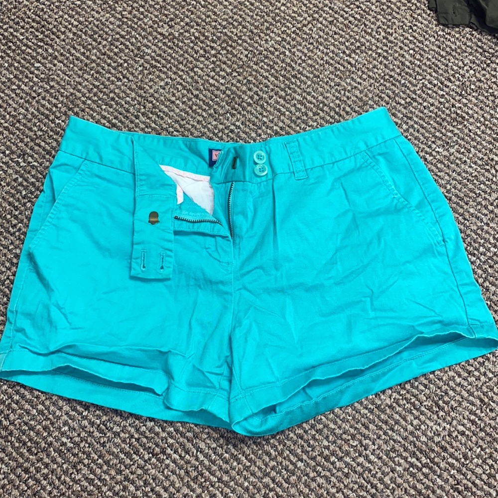 Green/teal vineyard vine shorts